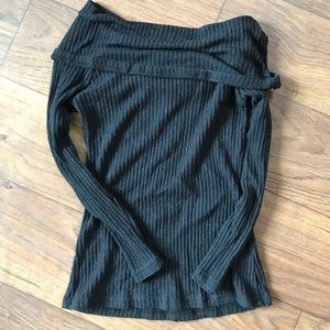 Beautiful & soft off the shoulder black top.