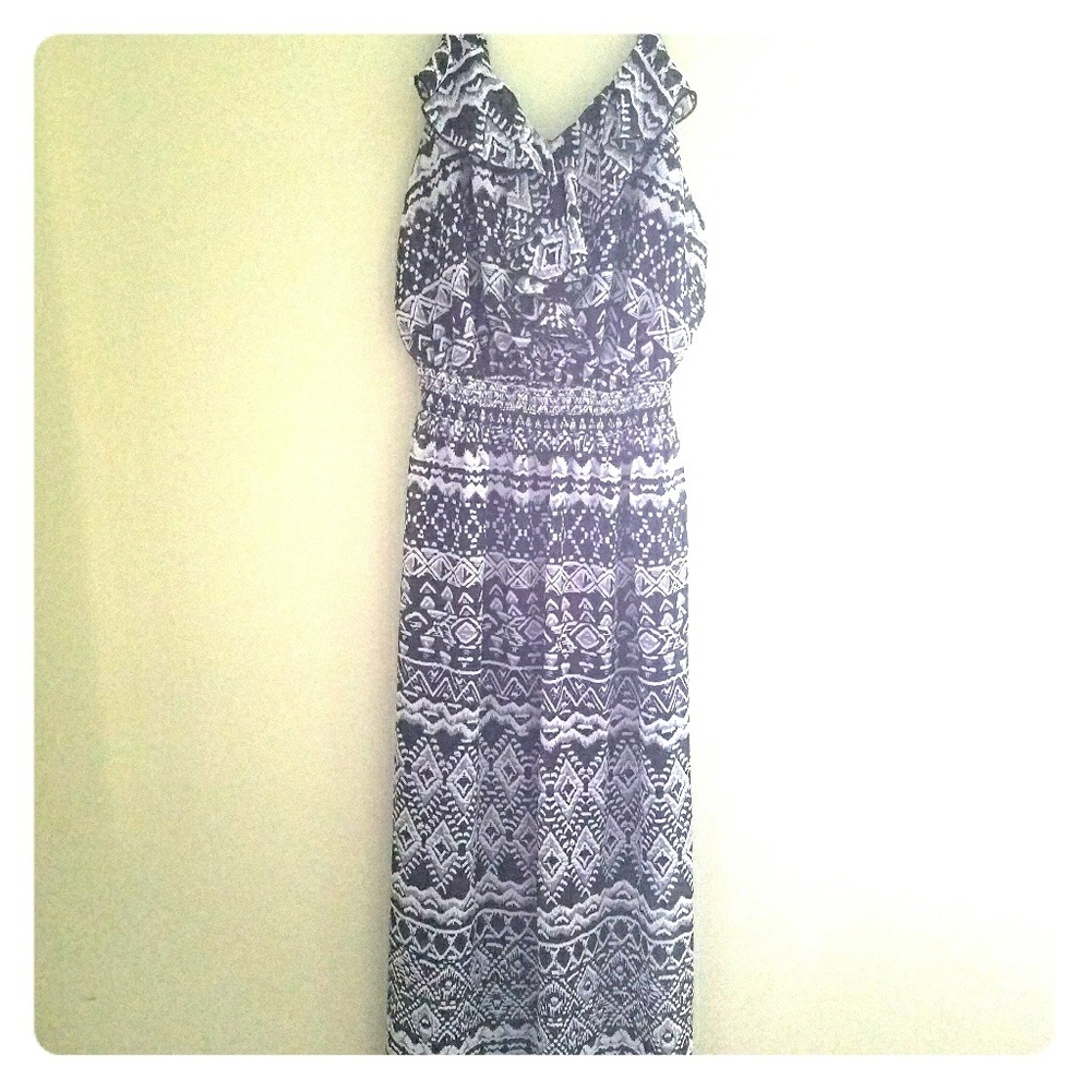 Cute and Swanky Sundress with ruffles!