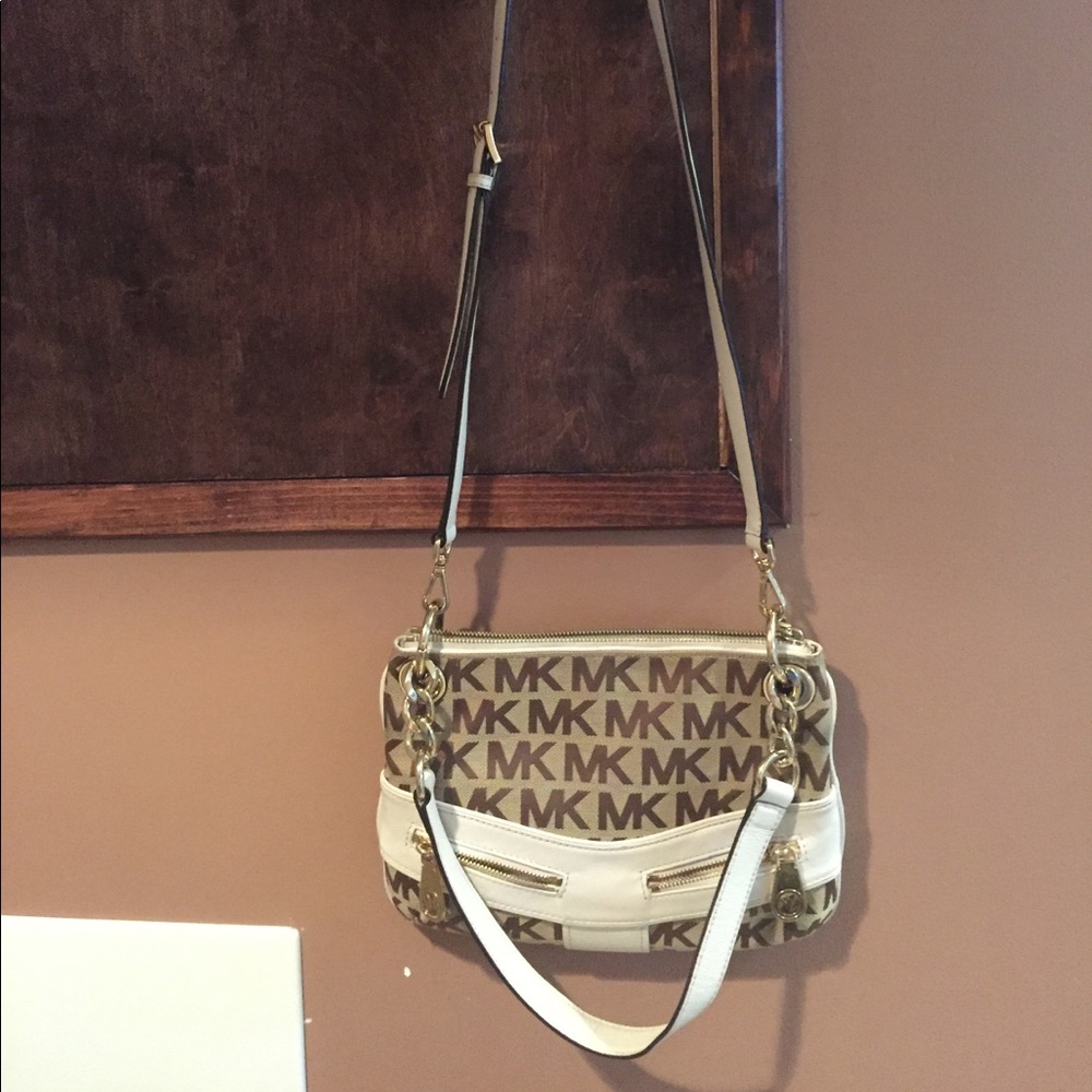 michael kors leather bag