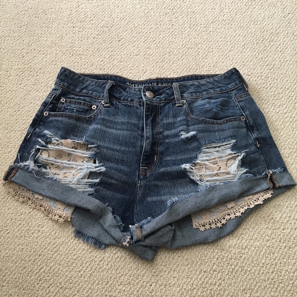 American Eagle High Rise Festival Shorts