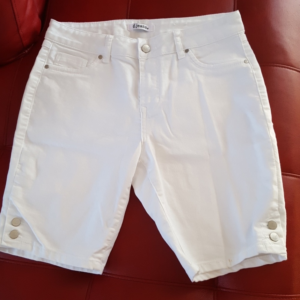 Ladies size 10p d.jeans shorts