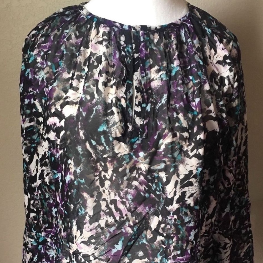 Massimo Keyhole Neckline Size Small
