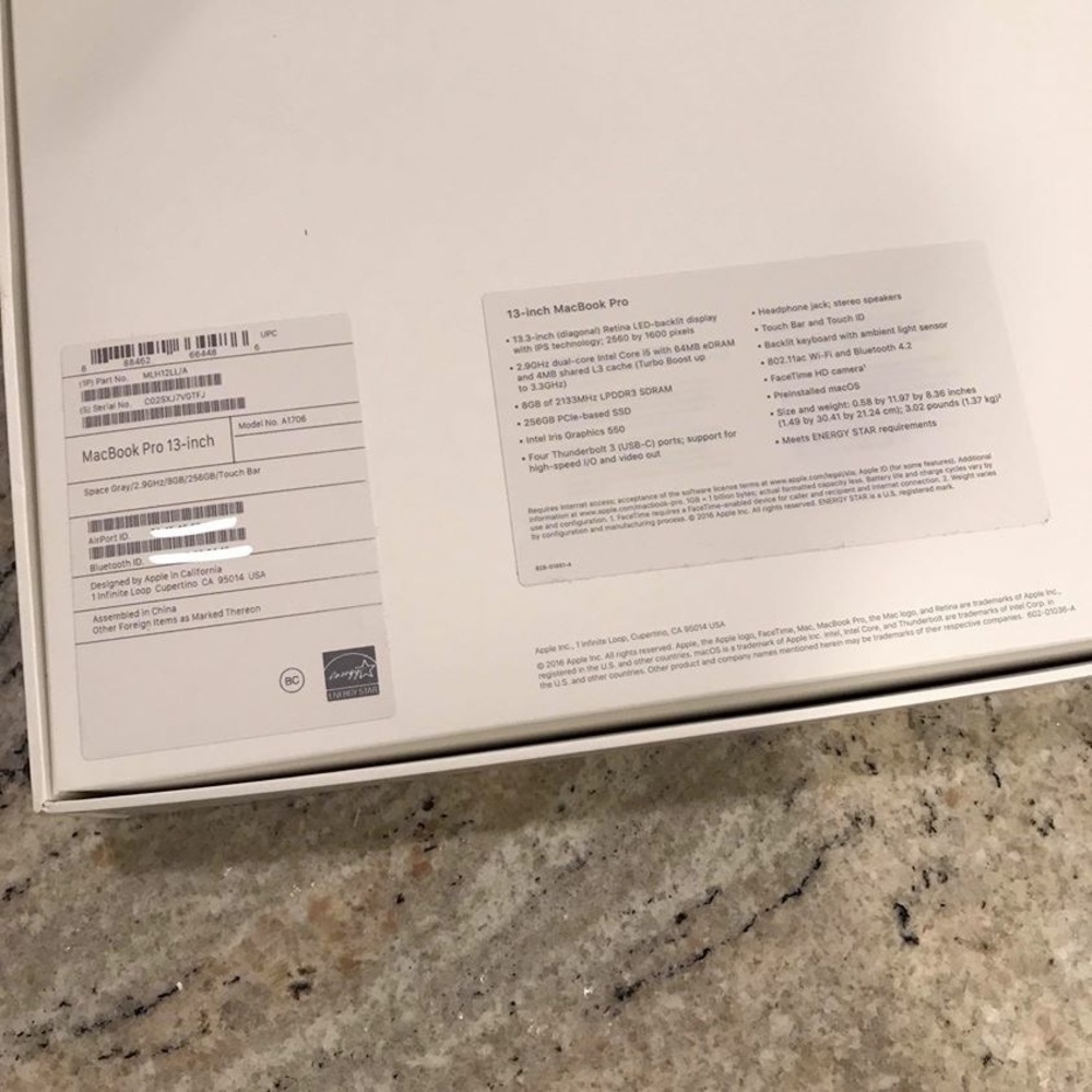 MacBook Pro 2017 - Picture 5 of 8