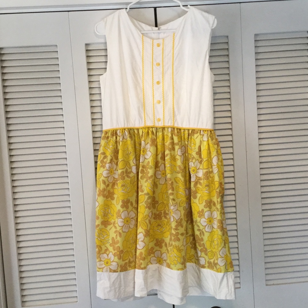 M/L Handmade Vintage Floral Sleeveless Dress