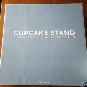 100% Premium Porcelain Cupcake Stand