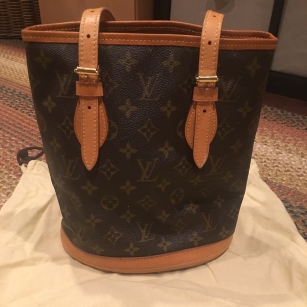 Authentic Louis Vuitton Bucket Tote
