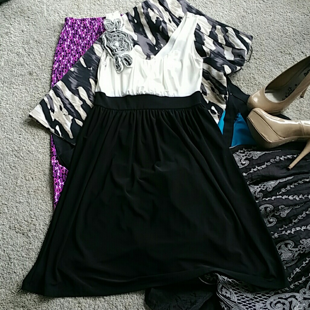 Cute,  floral embellished dress