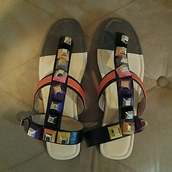 Sandals - Picture 3 of 3