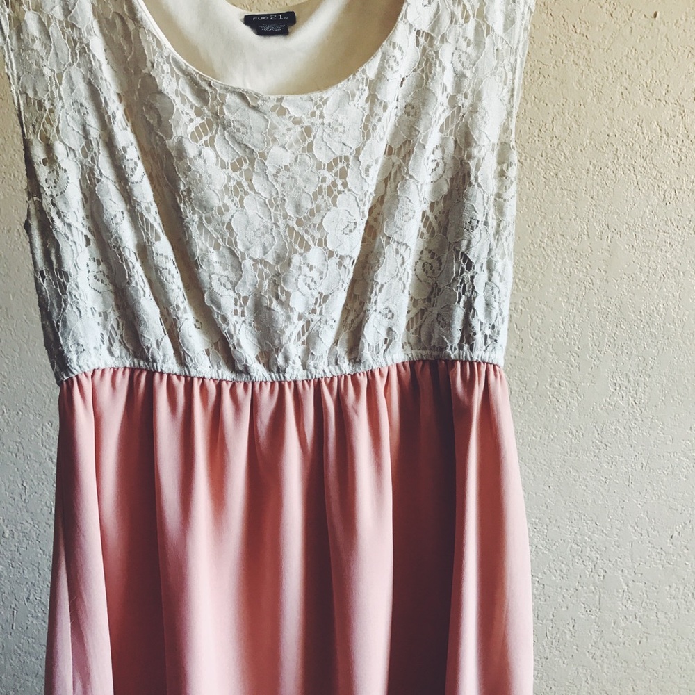 Spring dress. 💐 - Picture 5 of 5