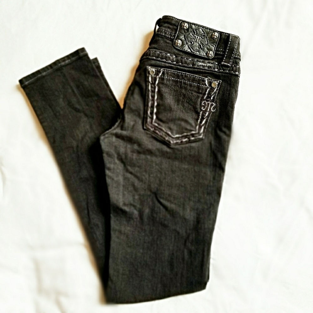 Miss Me 🖤 Black Skinny w/silver stitching