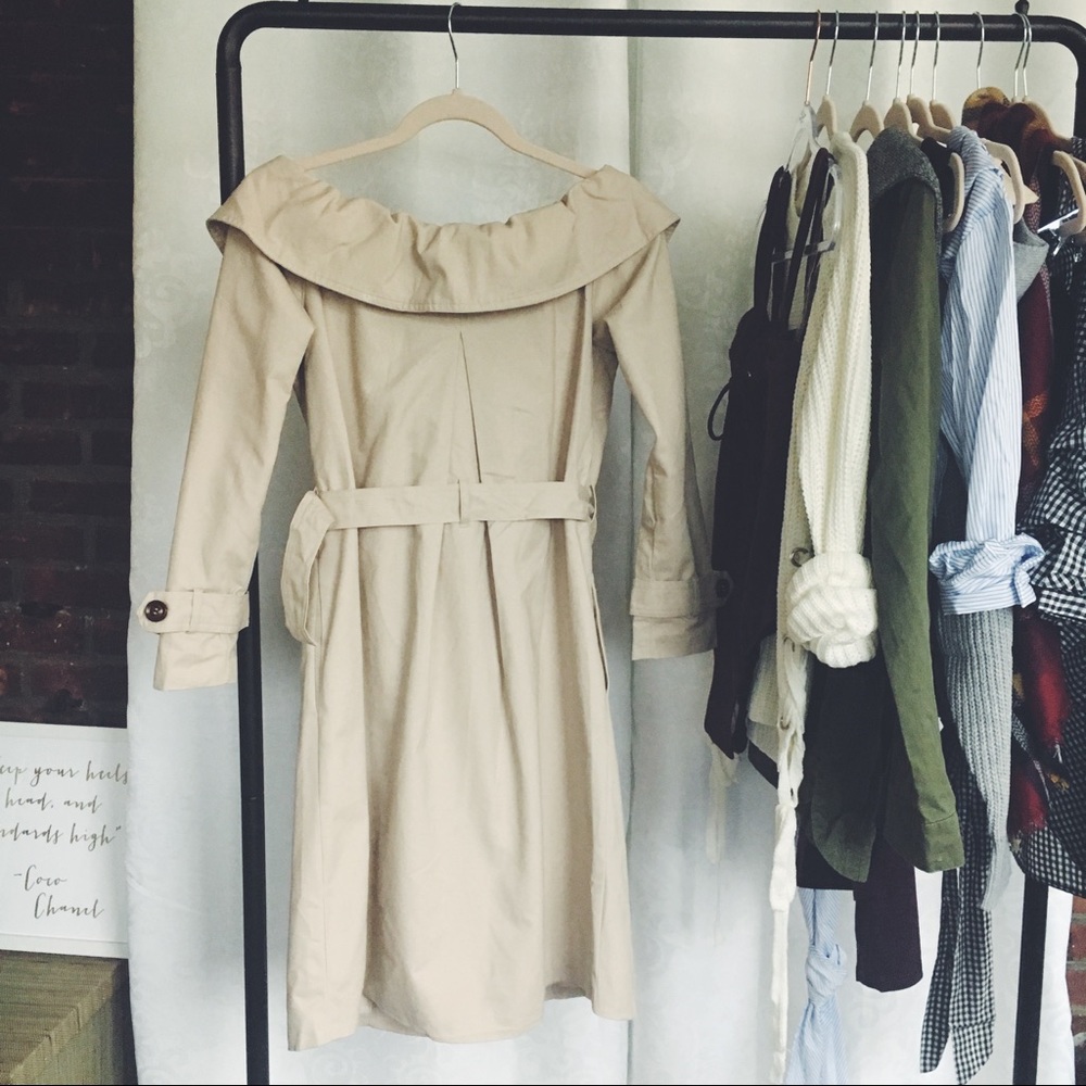 🆕Sugarlips Off the Shoulder Trench Coat - Picture 6 of 8