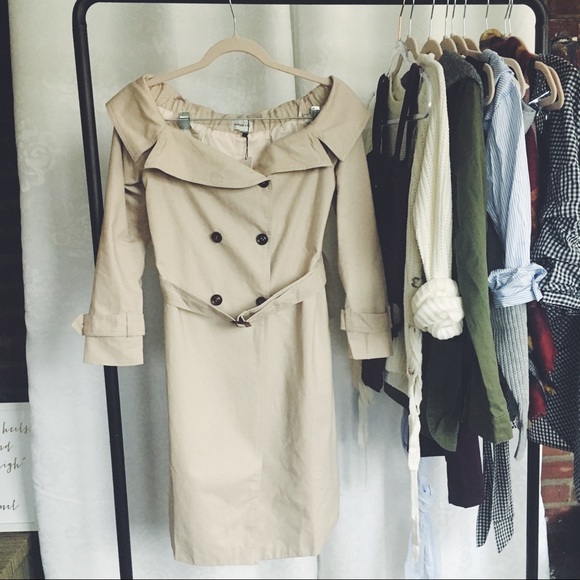 🆕Sugarlips Off the Shoulder Trench Coat - Picture 5 of 8