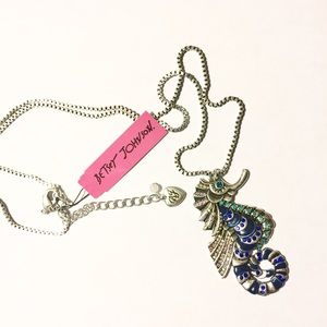 NWT Betsey Johnson seahorse necklace