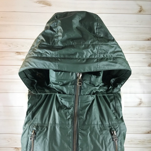 Althea Alpine Women's Green Hooded Zip Vest - Picture 5 of 7