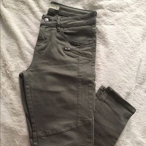 Barely worn olive green Zara jeans