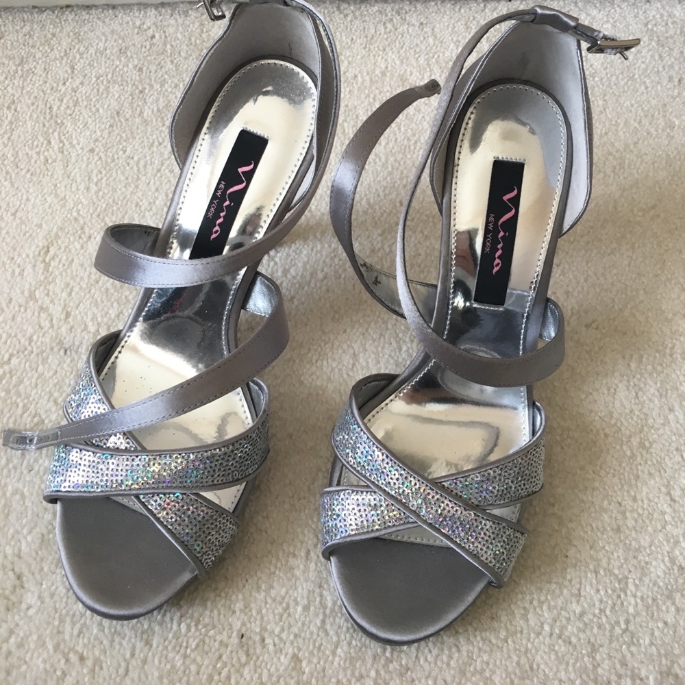 Silver strappy heel