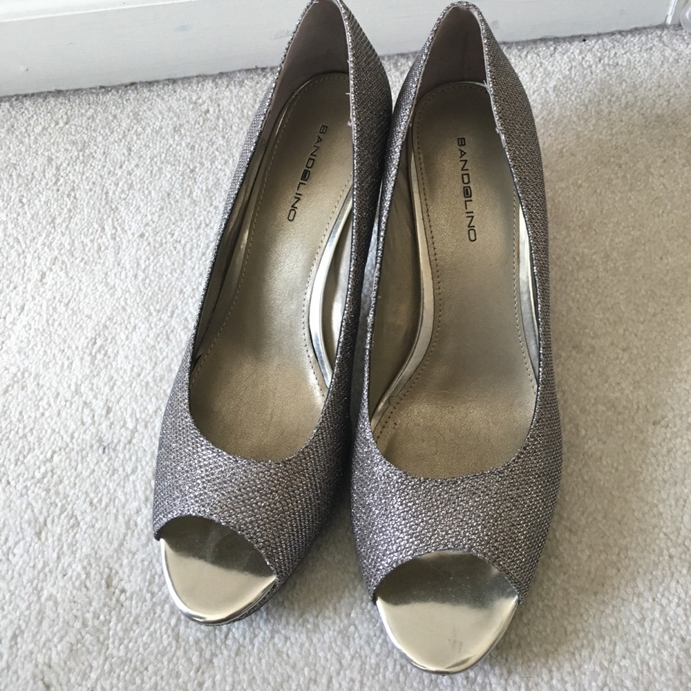 Shiny metallic peep toe heels