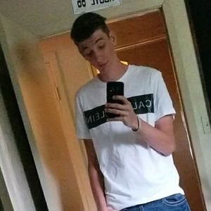 Meet your Posher, Justin