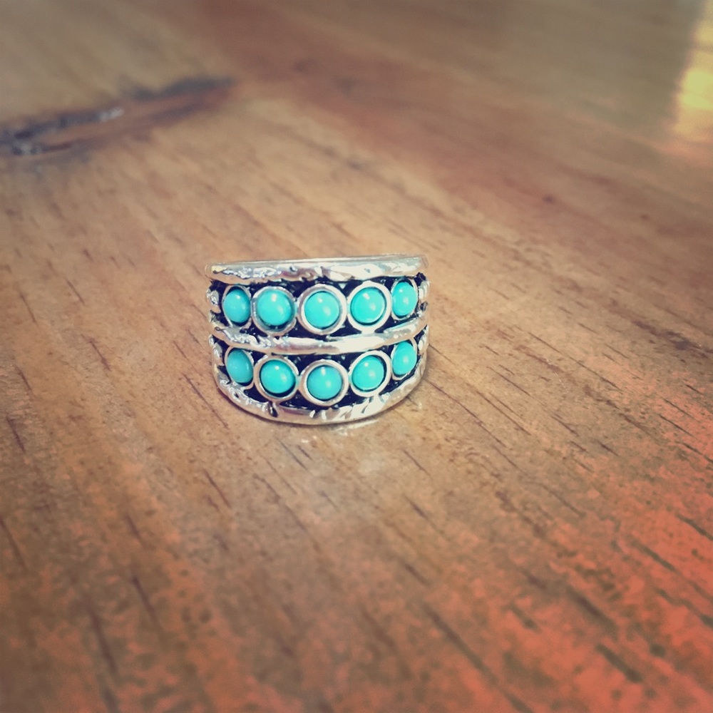 Turquoise bead ring