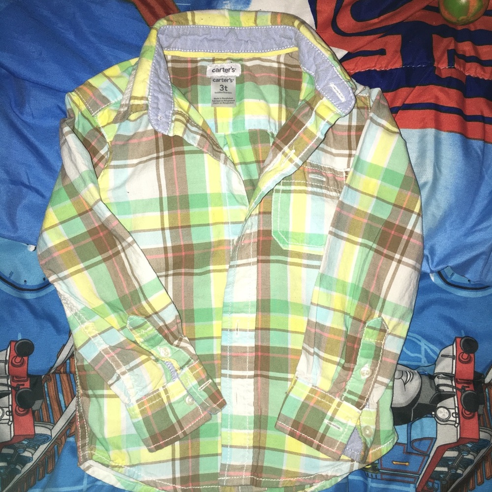 Carter's shirt