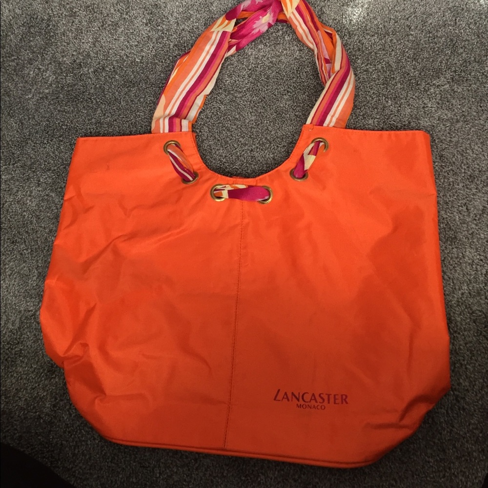 Lancaster beach tote with beautiful scarf handles
