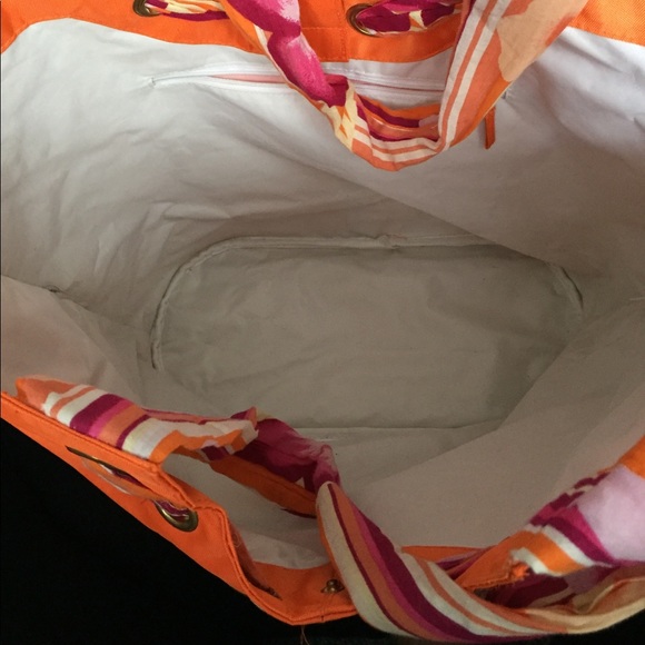 Lancaster beach tote with beautiful scarf handles - Picture 3 of 3