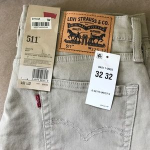 Levis khaki pants