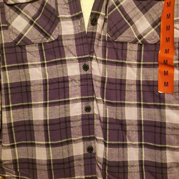 Warm fleece lined button up! NWT! Size Medium - Picture 5 of 5