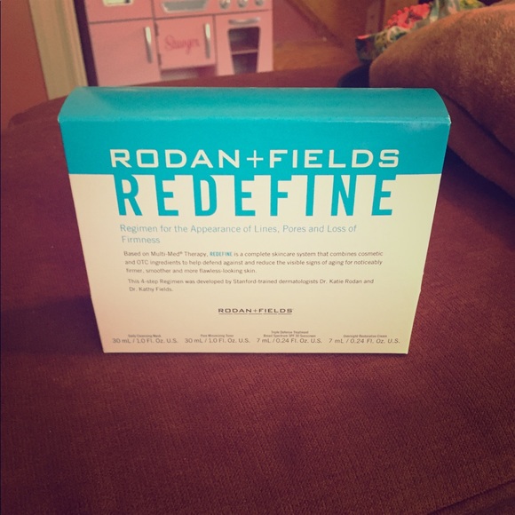 Rodan and Fields Redefine Regimen - Picture 1 of 1