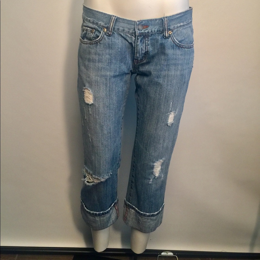 Kali Denim Distressed Capri jeans