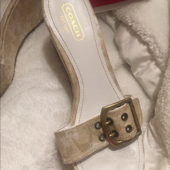 Coach Vintage Signature "C" Platform Sandals - Picture 2 of 8