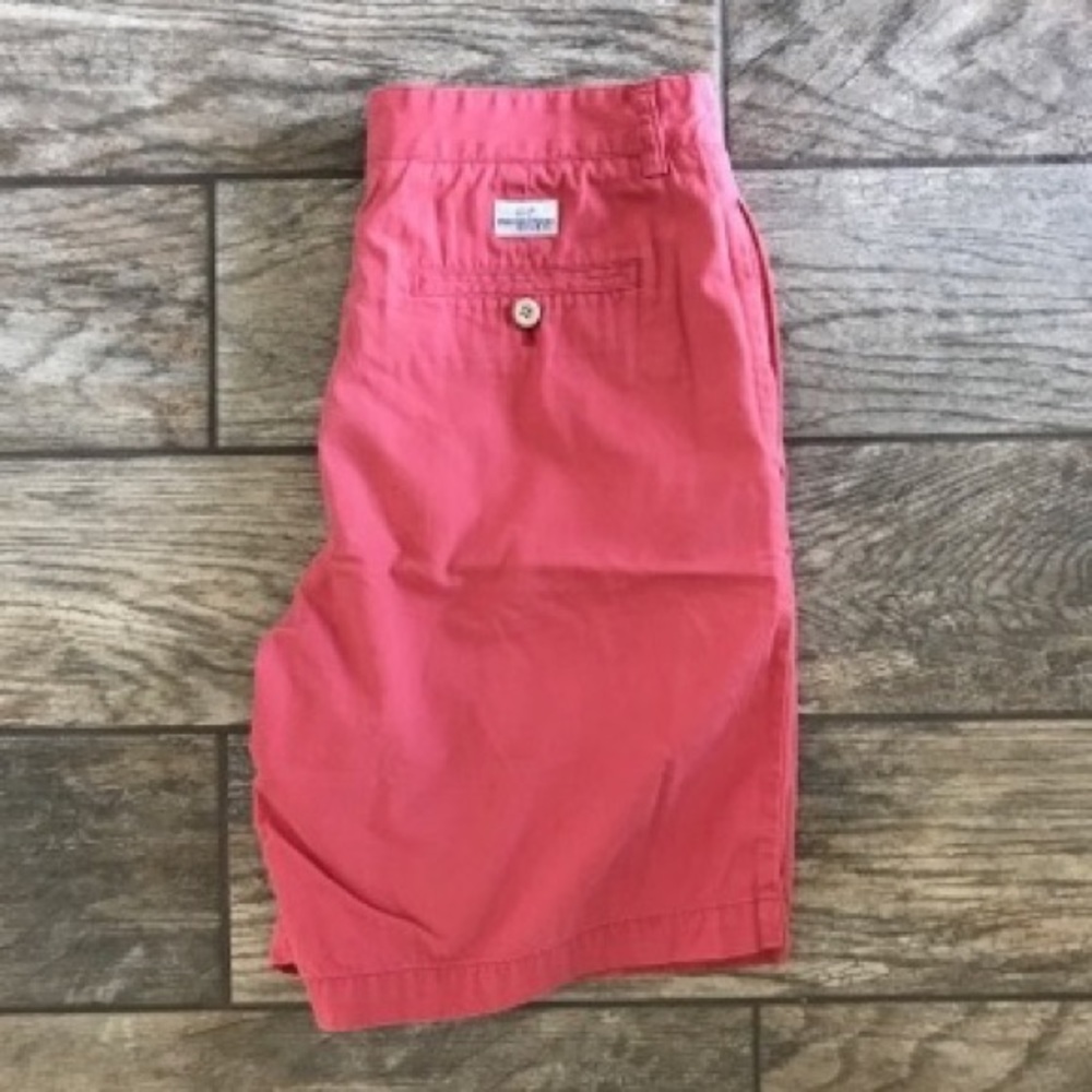 Vineyard Vines Short