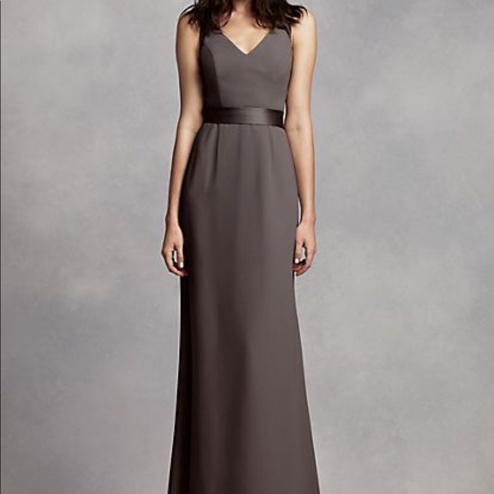 Beautiful Vera Wang bridesmaids dress 🖤