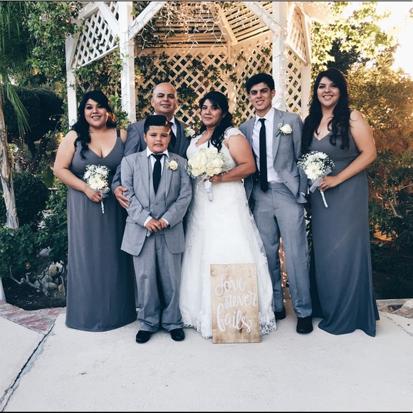 Beautiful Vera Wang bridesmaids dress 🖤 - Picture 5 of 6