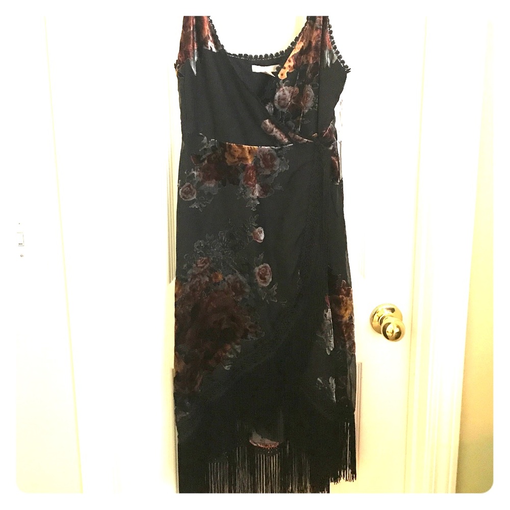 NWT Forever 21 Velvet Floral Fringe Wrap Dress