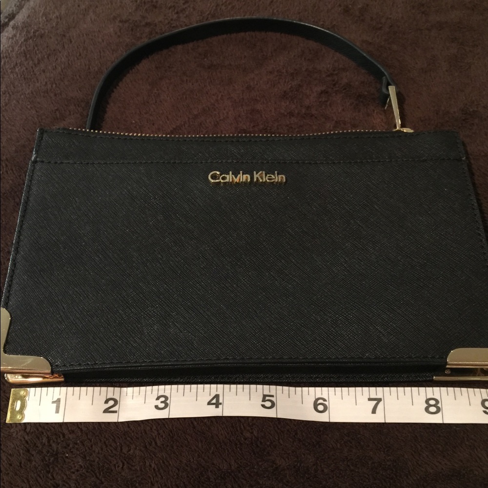 Calvin Klein cute wristlet!