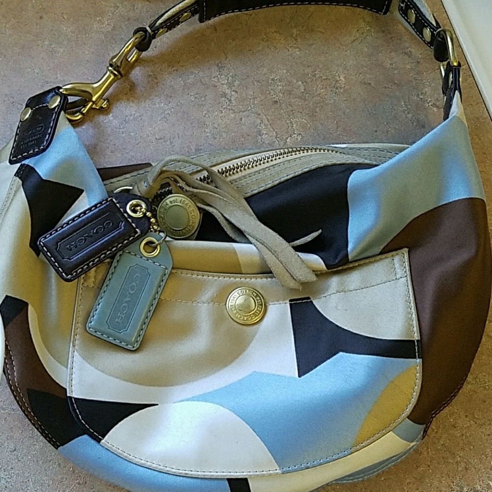 Coach.Multi-colored Sateen Scarf Print Hobo