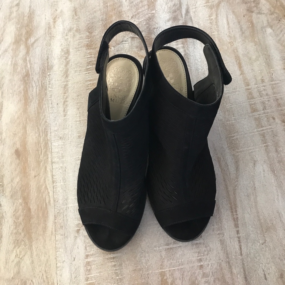 Vince Camuto Lavette  Peep Toe Bootie {Blk} 7.5,9 - Picture 2 of 8