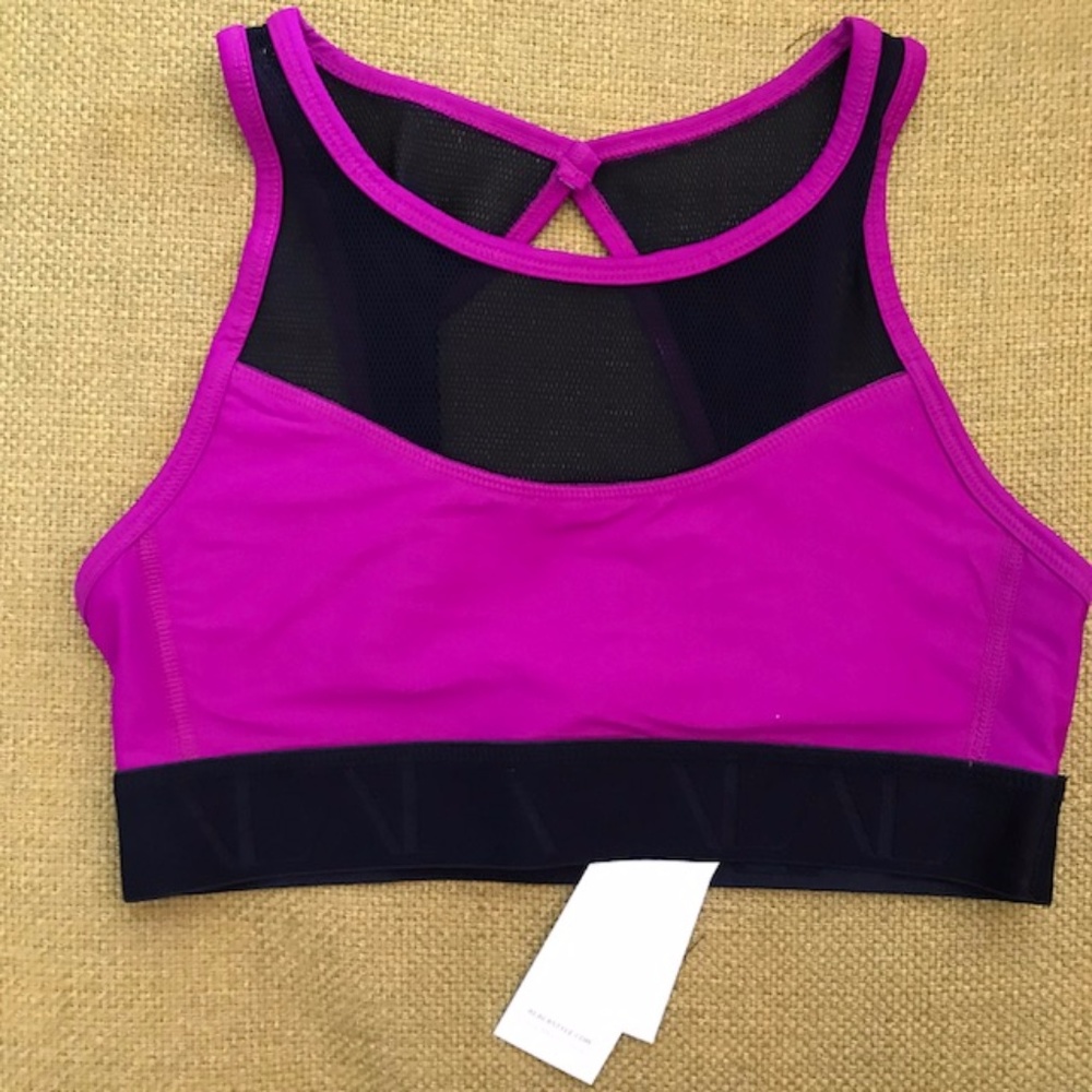 NWT Alala In A Snap Bra (Magenta)