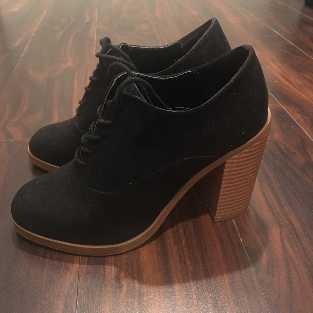 black booties