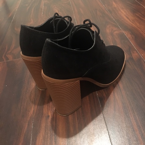 black booties - Picture 4 of 4