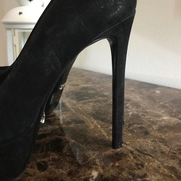 Schultz - Picture 3 of 3