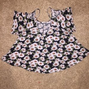L.A. Hearts Cold Shoulder Daisy Shirt