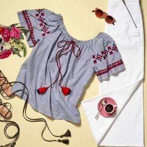 《Loft》playa shoulder off top