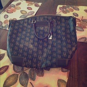 Dooney & Bourke Leather Zipper Tote Bag