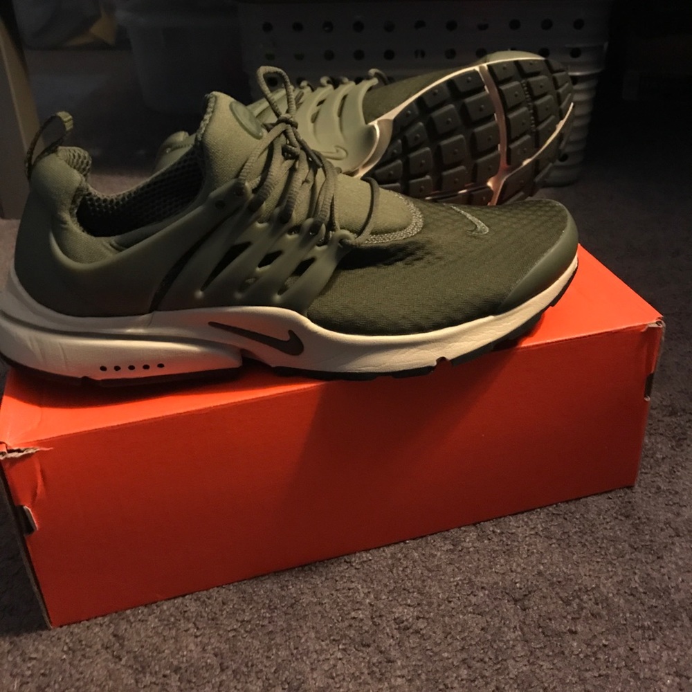 Nike Prestos