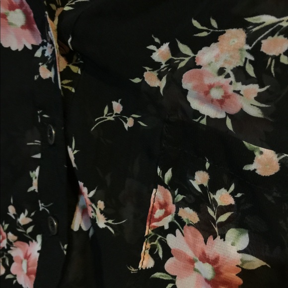 Chiffon Roses Blouse - Picture 2 of 2