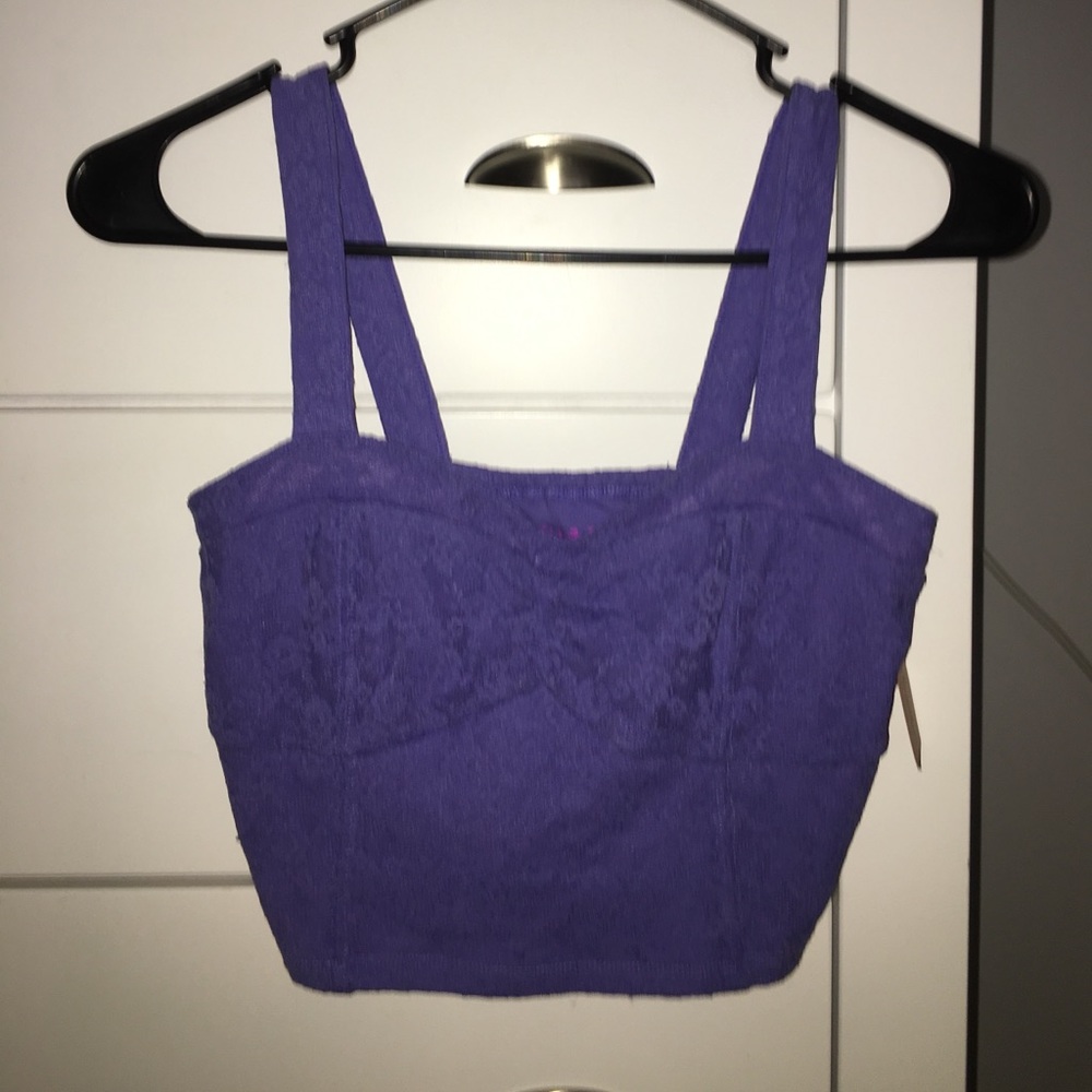 Really cropped purple top