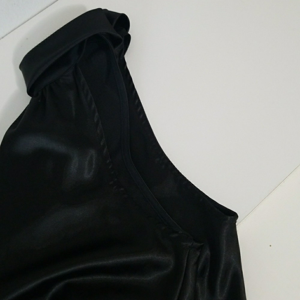 Silky Sexy and Simple! - Picture 5 of 7