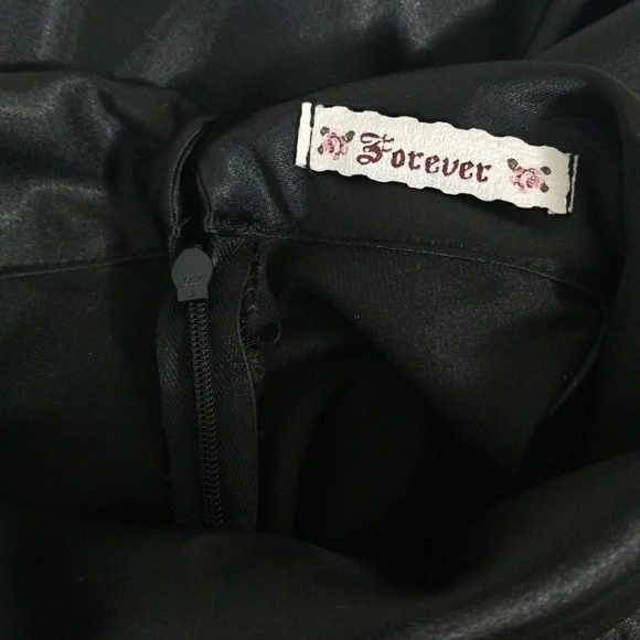 Silky Sexy and Simple! - Picture 6 of 7